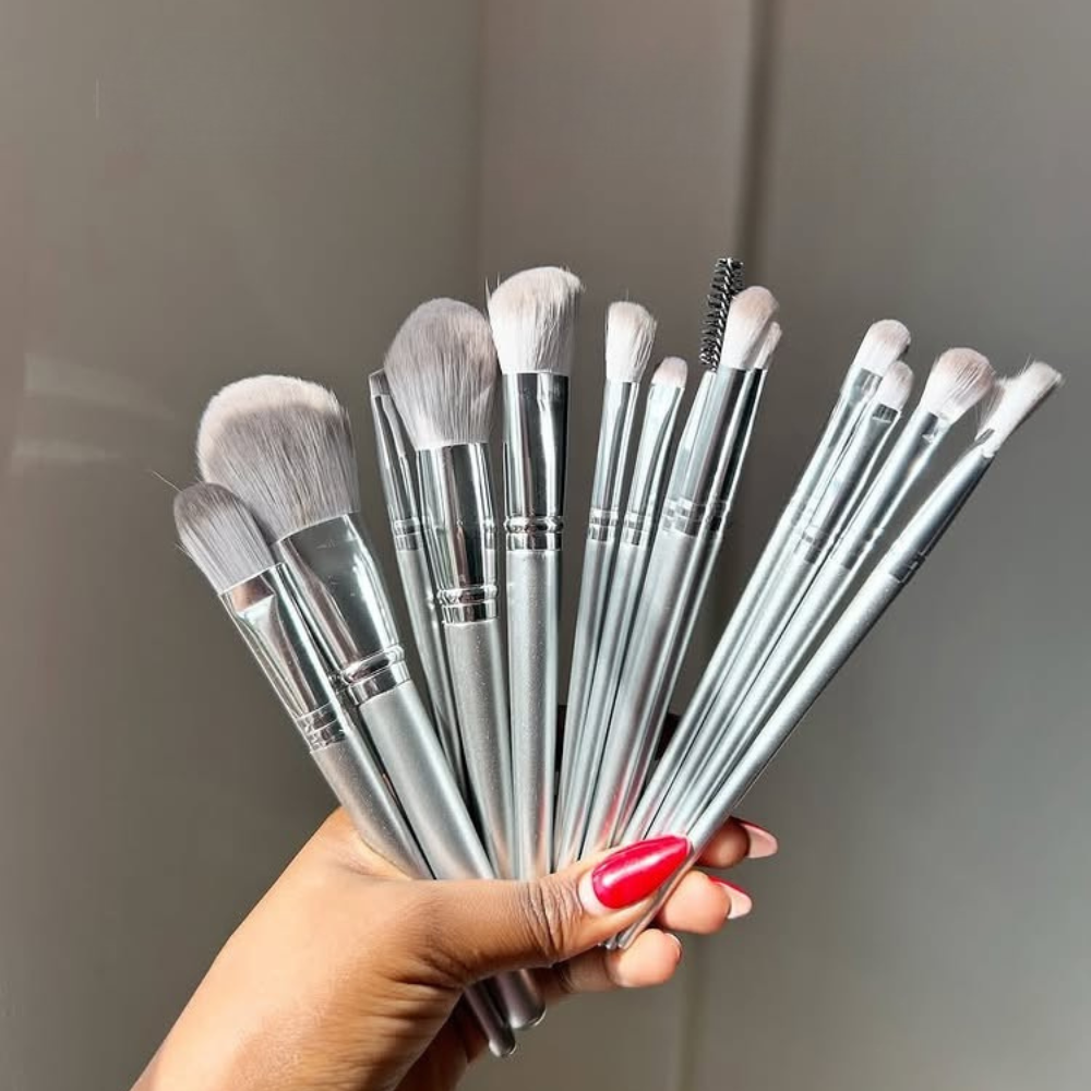 Profesjonalny Zestaw Pędzli do Makijażu